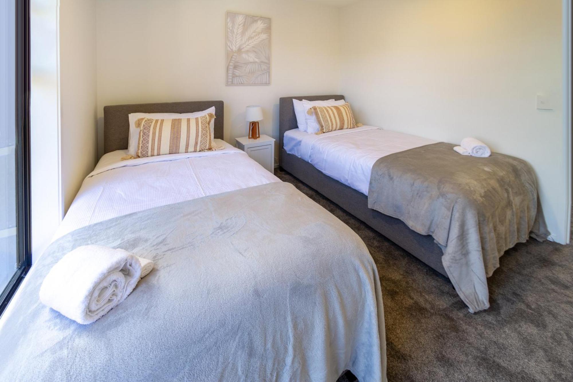 Апартаменти Chic 2-Bed Gem: Trust Arena Proximity - West Akl Окленд Екстер'єр фото